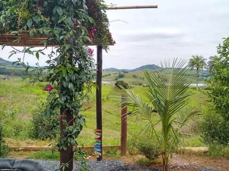 Hotelli Pousada Flores De Ipê