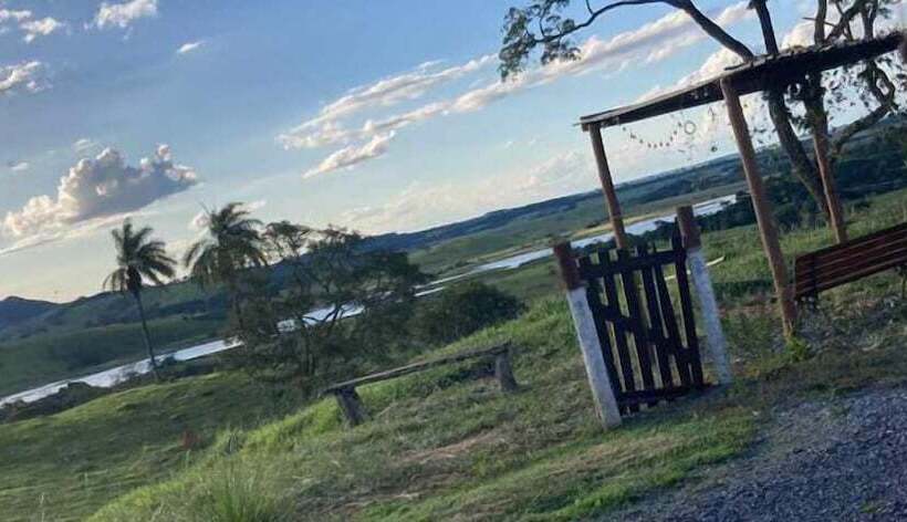 Hotel Pousada Flores De Ipê