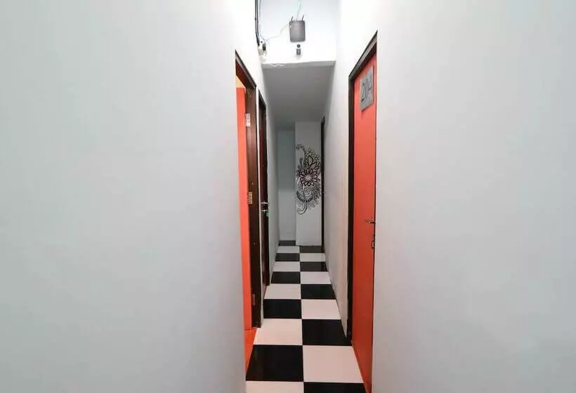 Retkeilymaja Kamar Keluarga Bandara Ii Syariah