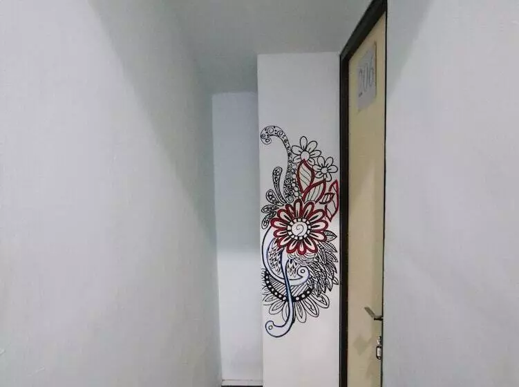 Retkeilymaja Kamar Keluarga Bandara Ii Syariah