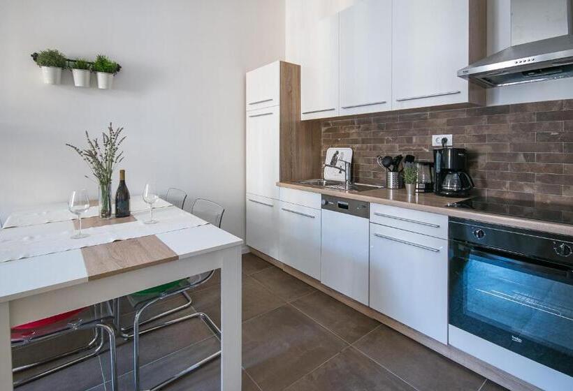 Apartments Bella Fiume