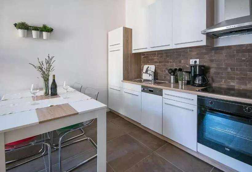 Apartments Bella Fiume