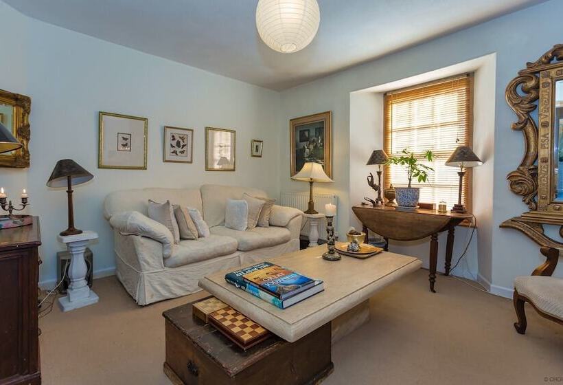 Braunton Magnolia Cottage 3 Bedrooms