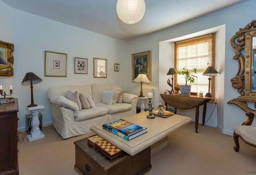 Braunton Magnolia Cottage 3 Bedrooms