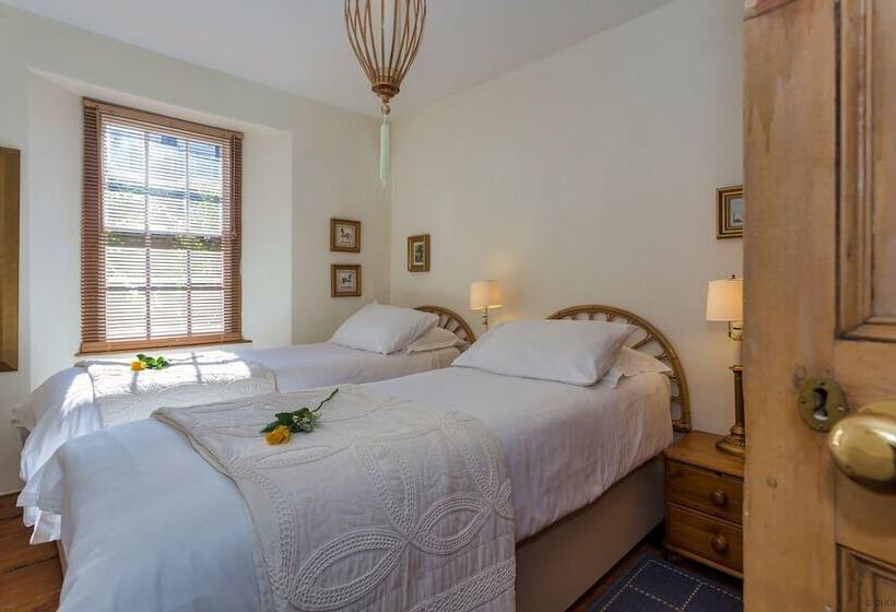 Braunton Magnolia Cottage 3 Bedrooms