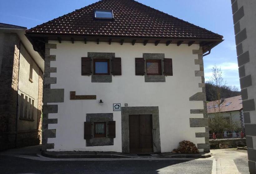 Casa Rural Roncesvalles