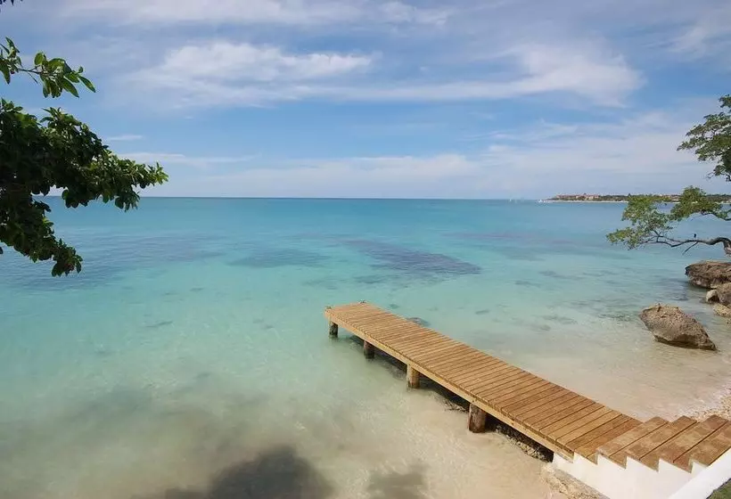 Culloden Cove, 5br By Jamaican Treasures