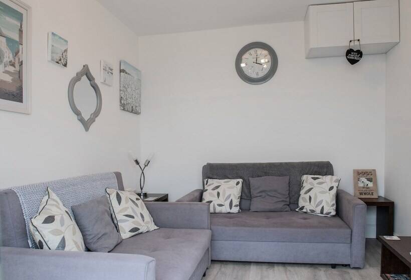 Hegarty's Cottage At Trevarrian Lodge