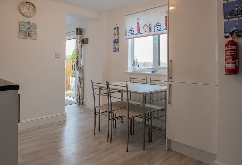 Hegarty's Cottage At Trevarrian Lodge