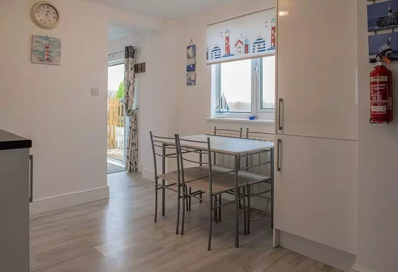 Hegarty's Cottage At Trevarrian Lodge