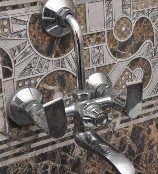 فندق Addhuri Comforts