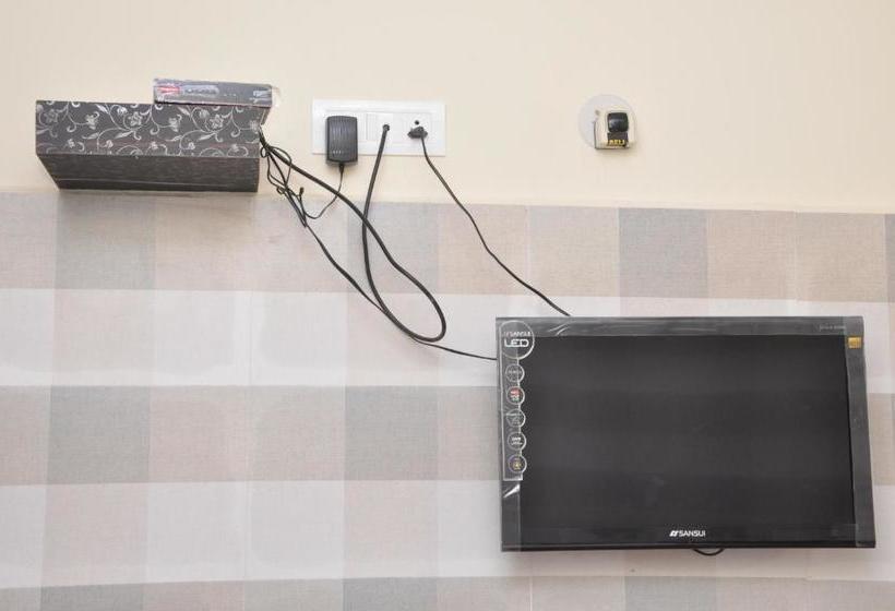 فندق Addhuri Comforts