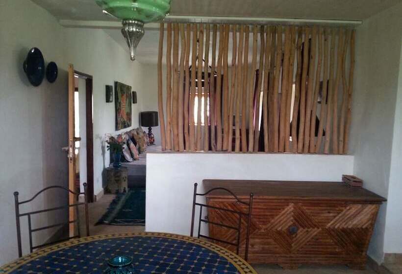 هتل La Clé Des Huiles