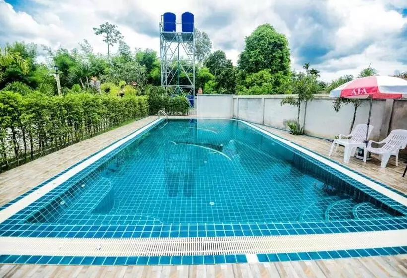 Hotelli Nangrong Garden Home