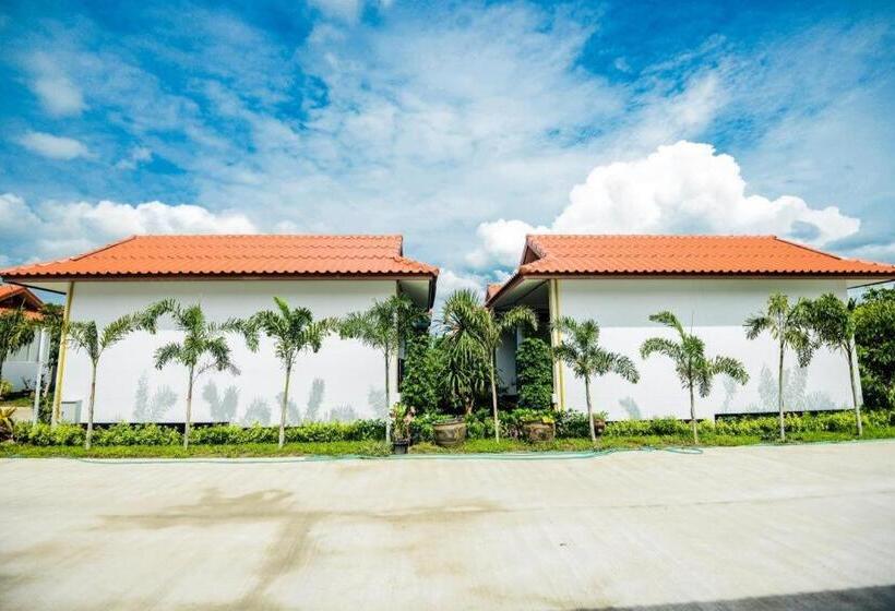 Отель Nangrong Garden Home