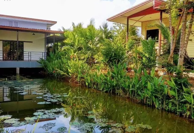 Hotelli Nangrong Garden Home