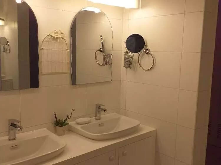 ホテル Whitehouse Of The Lord Of Scents