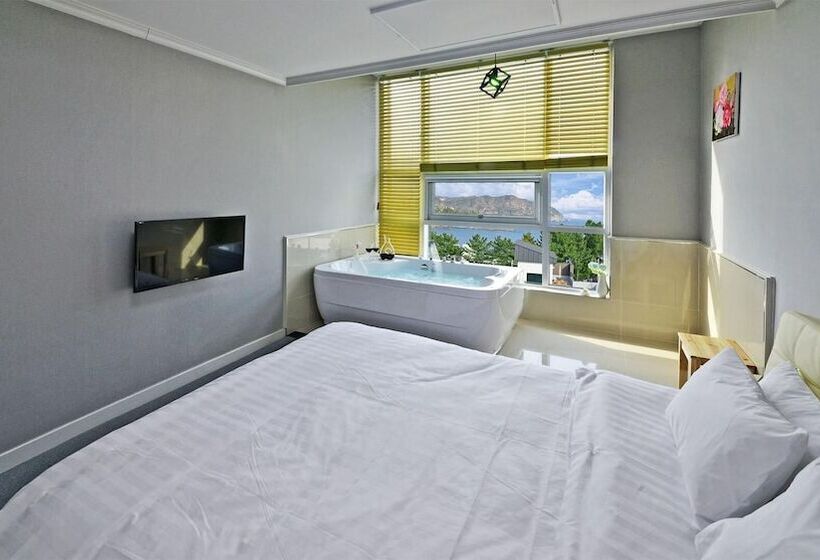 Janghohang J Story Spa Pension