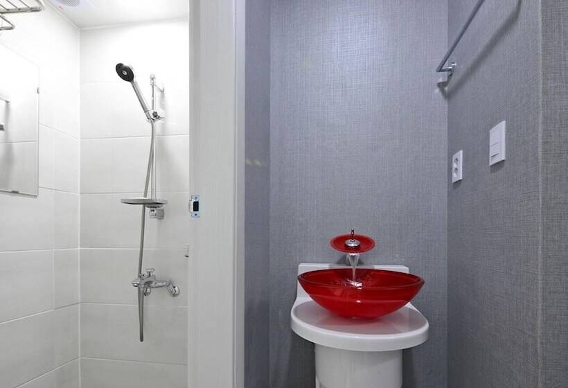 Janghohang J Story Spa Pension