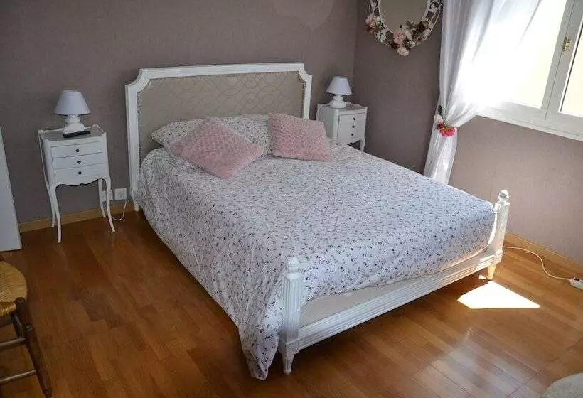 Aamiaismajoitus (B&B) Les Hortensias