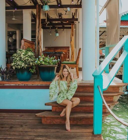 هتل Azul Paradise Bocas