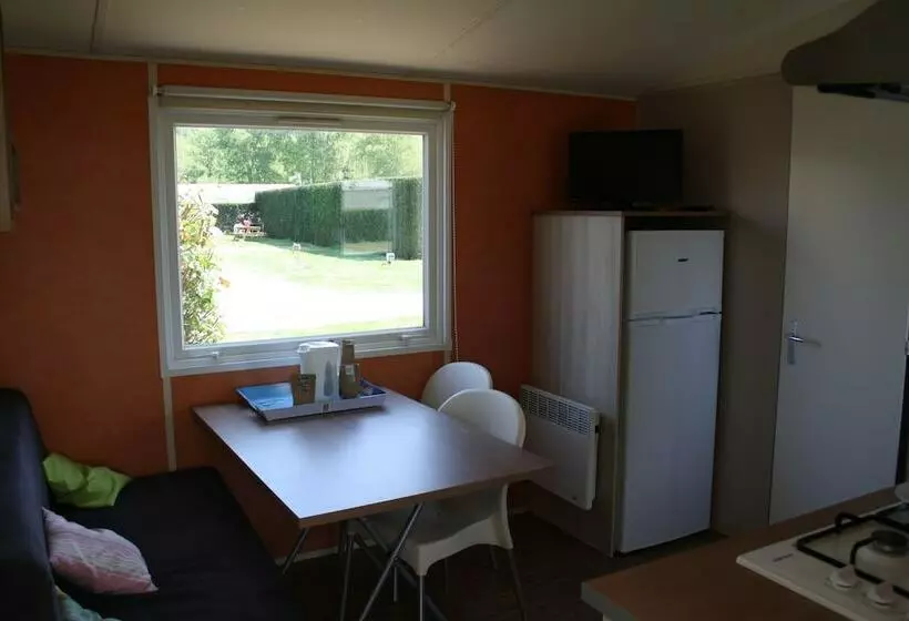 Hotelli Camping La Salverte