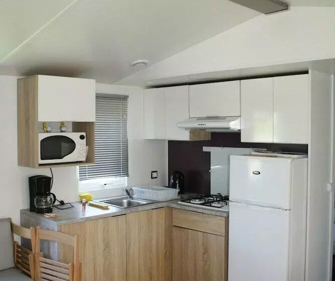 Hotelli Camping La Salverte