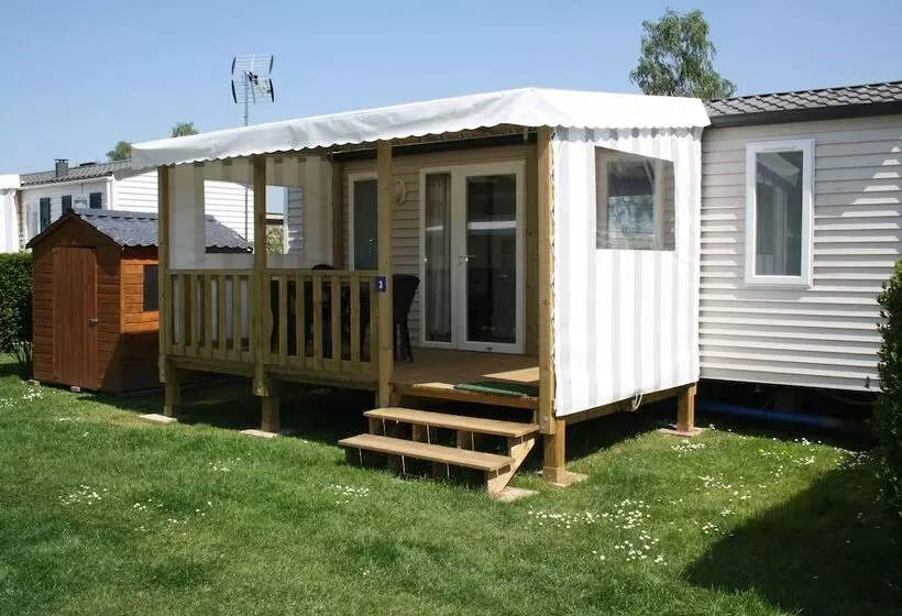 Hotelli Camping La Salverte