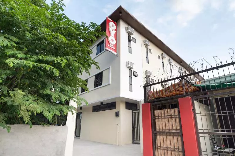 Hotelli Elti Dormitel By Bluebookers