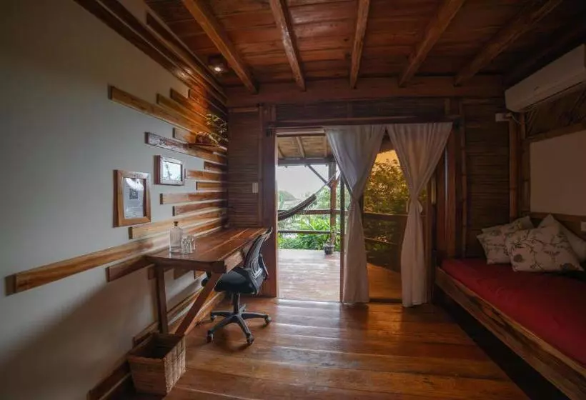 ホテル Vistamar Guest House