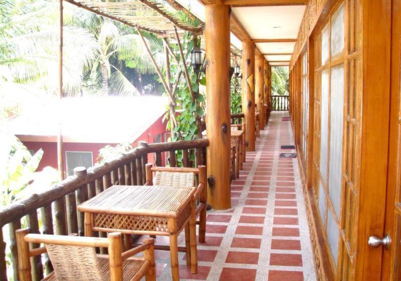 Hotel Yooneek Beach Resort