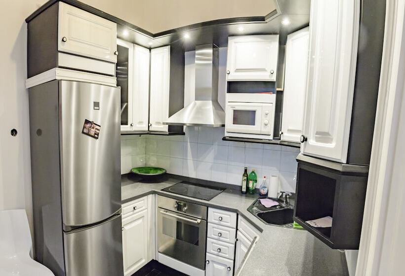 Pelicanstay In Buda Historical District