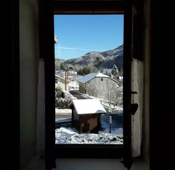 ペンション Au Coeur Du Lapidaire