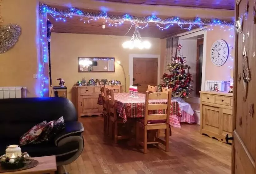 ペンション Au Coeur Du Lapidaire