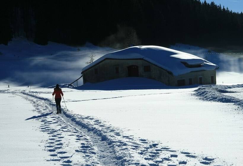 ペンション Au Coeur Du Lapidaire