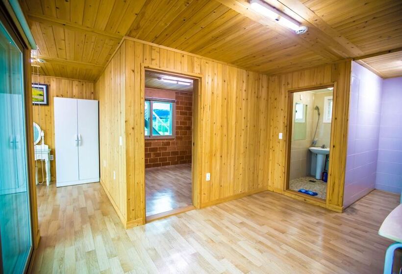 Sea And Sunset Pension