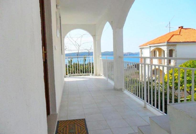 فندق Apartments Frano