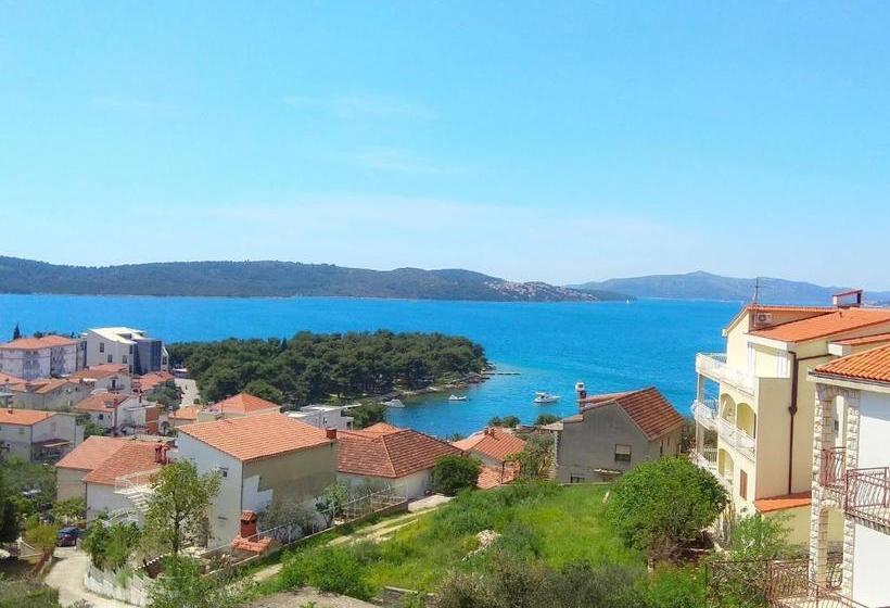 فندق Apartments Frano