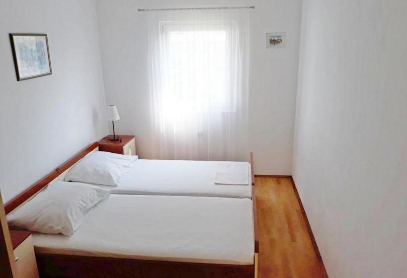 فندق Apartments Frano