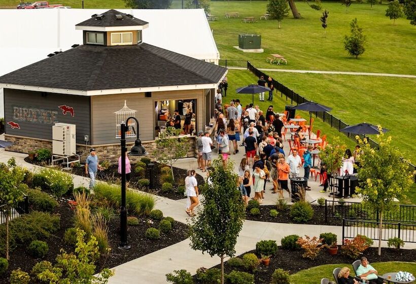 בית מלון כפרי Canandaigua, Tapestry Collection By Hilton