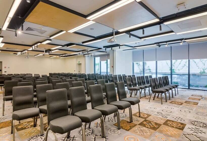 هتل Ibis Styles Bucharest City Center