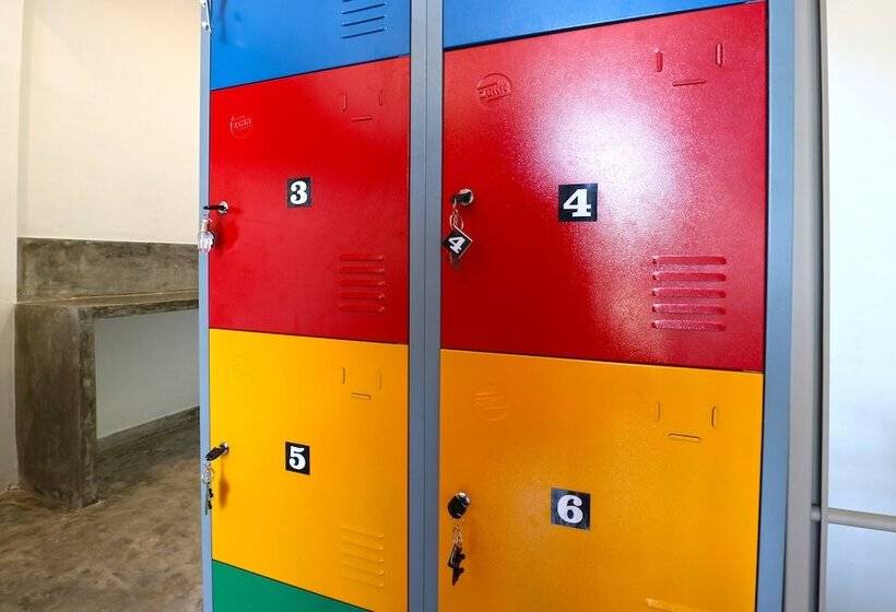 בית מלון כפרי Mondo Surf Village