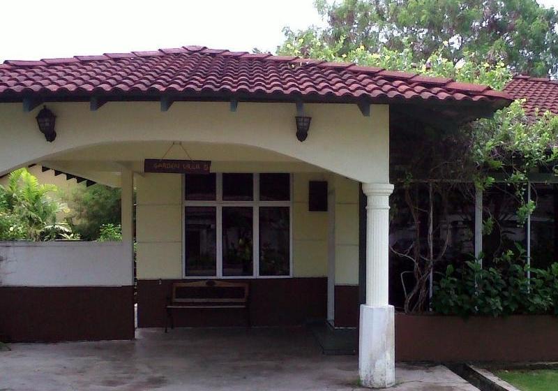 בית מלון כפרי Mayang Sari Resort Dungun