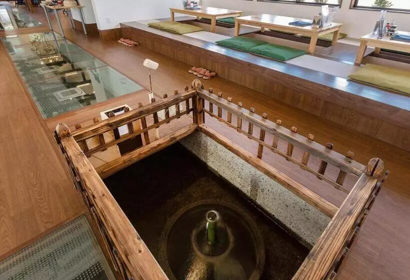 Hotelli Racine Home Harie