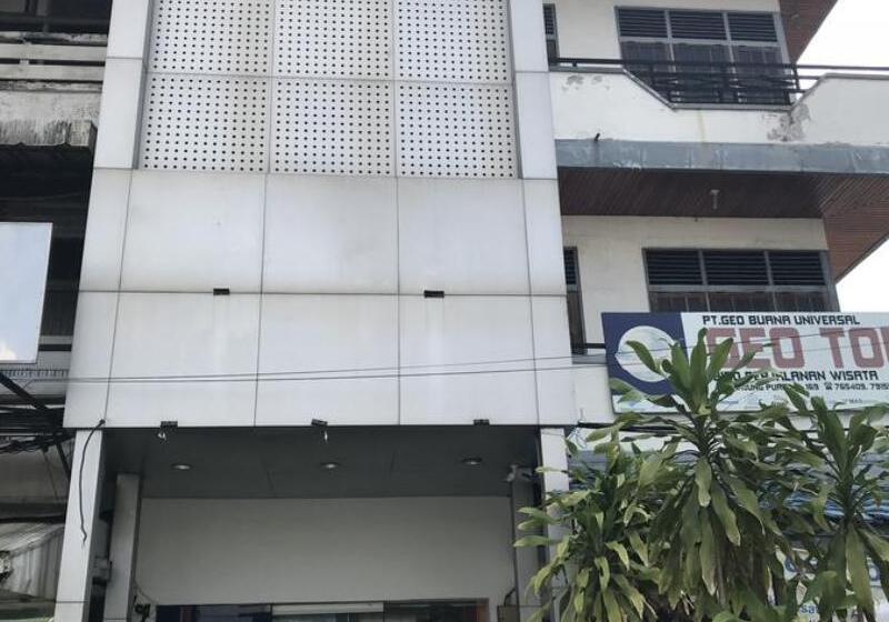 Hotel The Colour Hostel