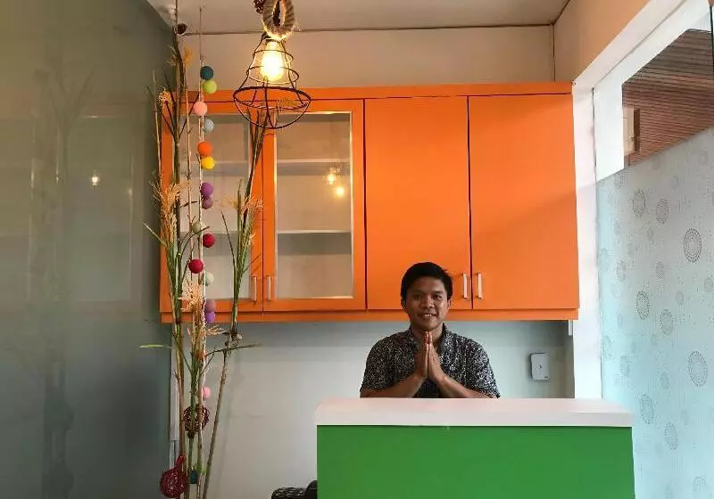 Hotelli The Colour Hostel