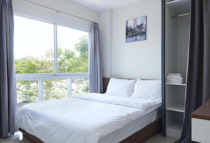 هتل The September Salaya