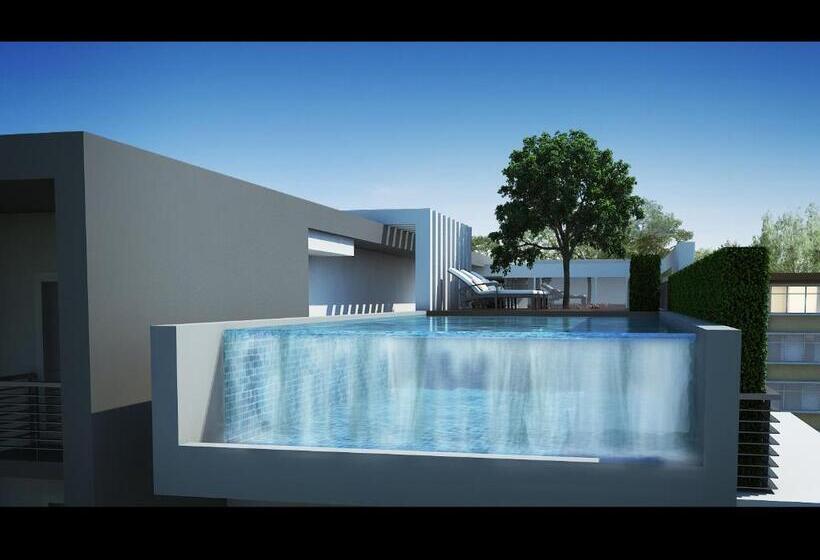 هتل The September Salaya