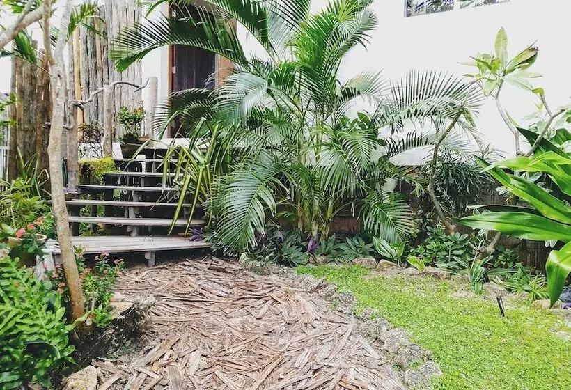 Pura Vida Tofo Beach House