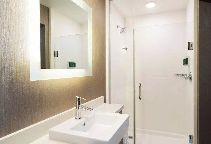 هتل Springhill Suites Spokane Airport
